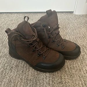Ugg Men’s Emmett Boot Mid Brown Size 9